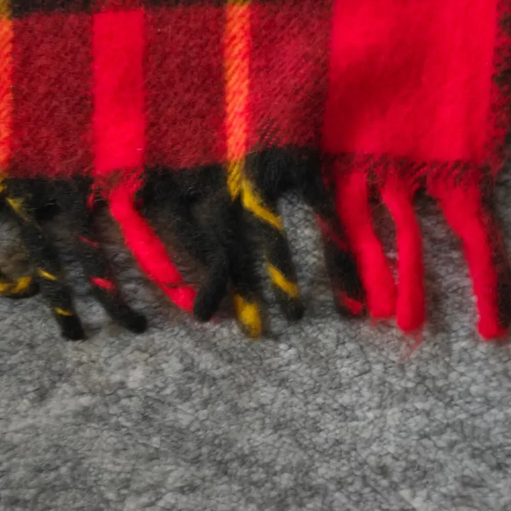 Vintage Faribo Woolen Mill Co Pack a Robe Red Black Plaid Stadium Blanket